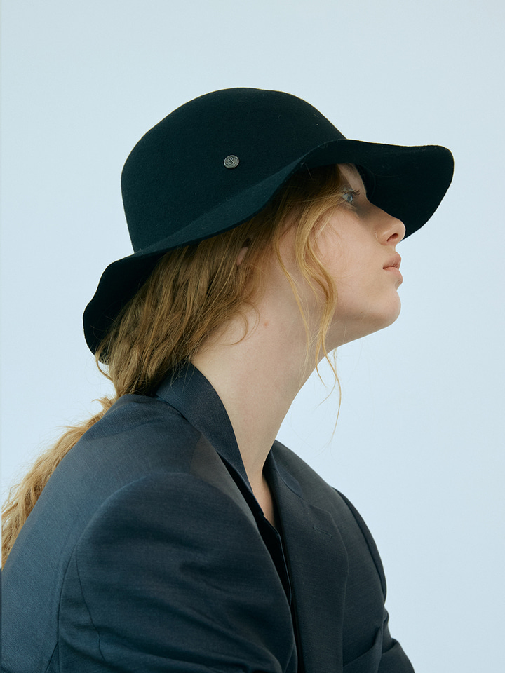 [Let there be light] Lou floppy hat in black